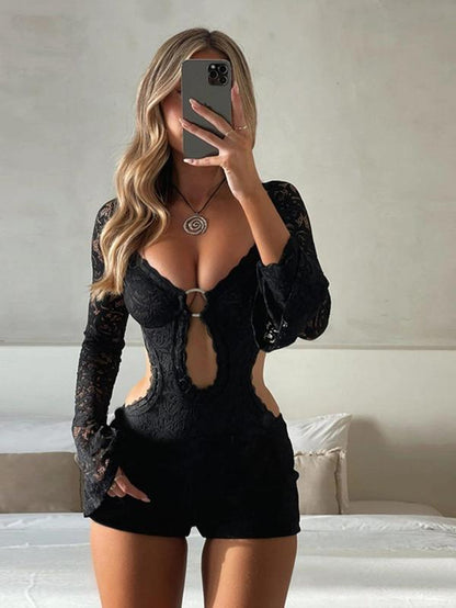 Elevate Your Summer Style with Our Women's Backless Floral Lace Halter Romper – Perfect for Beach Holidays and Casual Outings!