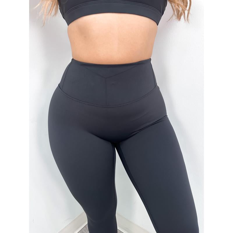 Elevate Your Workout with Our Effortless Scrunch Leggings - Perfect Fit and Style!